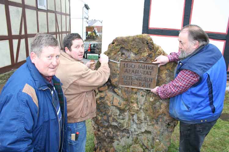 18 02 2006Gedenkstein 002NET