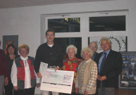 unserdorfsiegerehrung2002a