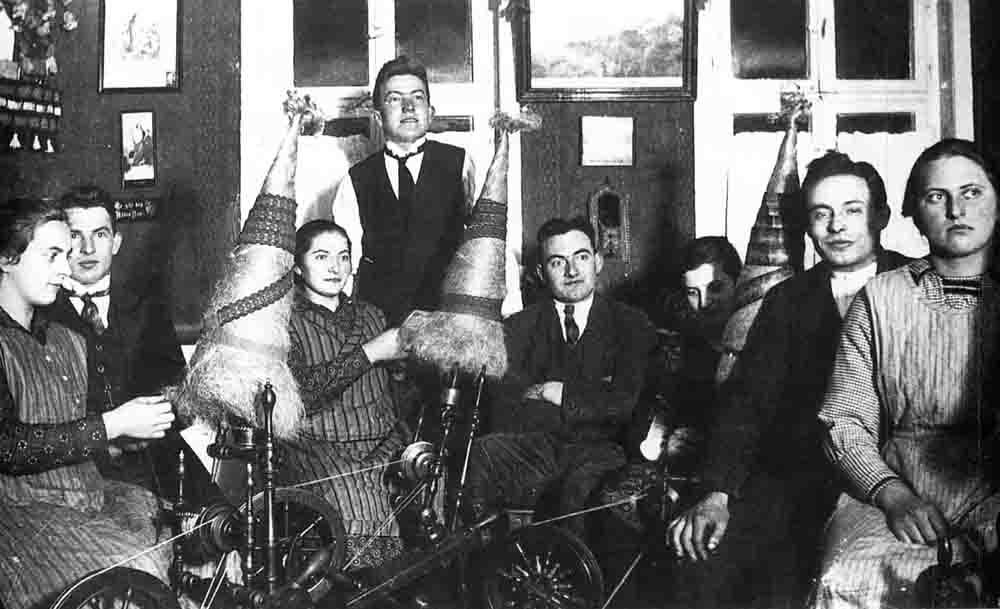 Fotot Spinnstube Festschrift